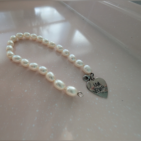 Freshwater Pearl Bracelet With 925 Heart Charm. - Picture 2 of 5